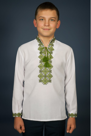 Вишиванка для хлопчика «Ростислав» з зеленим орнаментом