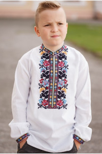 Вышиванка для мальчика «Максим» белого цвета