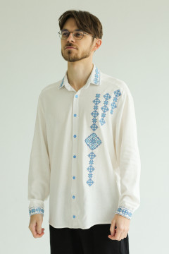 Чоловіча вишиванка «Архип» білого кольору з синім орнаментом