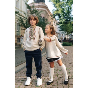 Вышитый комплект для мальчика и девочки «Батьківський дар» цвета льна