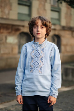 Вышиванка для мальчика «Батьківський дар» голубого цвета