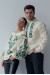 Парный комплект вышиванок «Романтика» молочного цвета с зеленым орнаментом