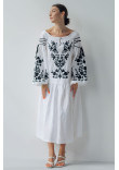 Вышитое платье «Романтика» белого цвета с черным орнаментом