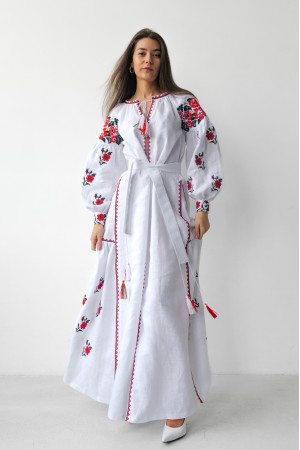 Платье «Украинская традиция» белого цвета с красным орнаментом