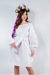 Платье «Очарование» белого цвета с белой вышивкой