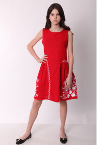 Платье для девочки «Мелодия» красного цвета