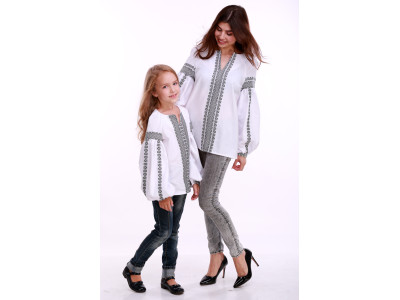 Embroidered shirt for girls 