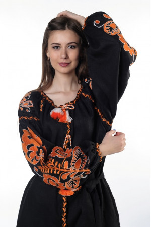 Платье «Бохо» с вышивкой оранжевого цвета