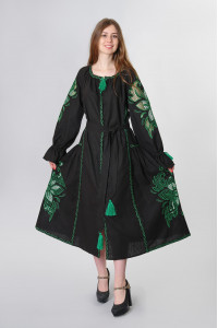 Платье «Чудо-цветок» черного цвета с зеленой вышивкой, длинное