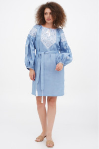 Вышитое платье «Патриотическое» голубого цвета