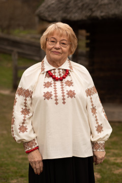  Вишиванка «Тепло Роду» молочного кольору