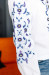 Вышиванка «Вьюнок» белого цвета с синим орнаментом