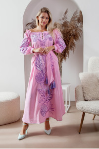 Платье «Княжна» розового цвета с бело-фиолетовым орнаментом