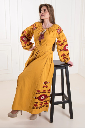 Платье «Калейдоскоп» горчичного цвета с вишневым орнаментом