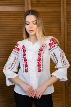 Вишиванка «Люція» білого кольору з червоним орнаментом