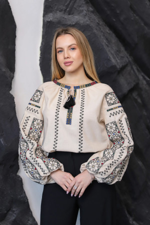 Вышиванка «Дарунок роду» светло-бежевого цвета