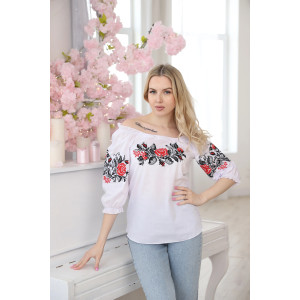 Вышиванка «Престиж» белого цвета с красно-черным орнаментом