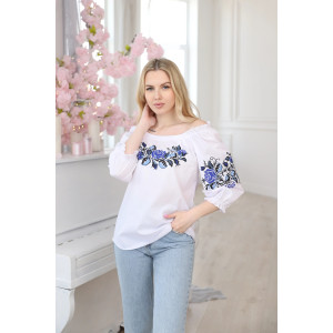 Вышиванка «Престиж» белого цвета с сине-черным орнаментом