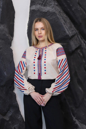 Вишиванка «Злагода» світло-бежевого кольору з синьо-червоним орнаментом