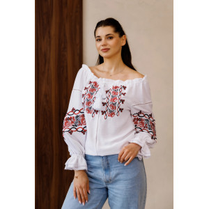 Вишиванка «Витонченість» білого кольору з вишневим орнаментом