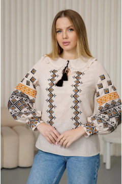 Вишиванка «Ошатна» бежева з чорно-золотою вишивкою