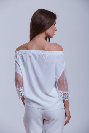 Блуза «Кисточка» белого цвета