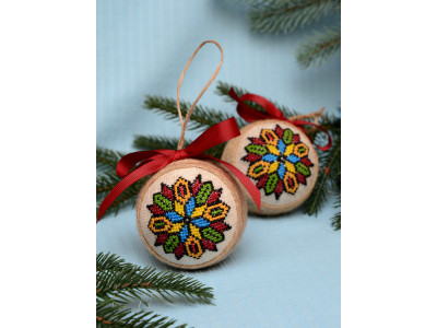 Ялинкова кулька «Вітражна» з багатоколірним орнаментом