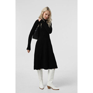 Платье «Лейна» черного цвета