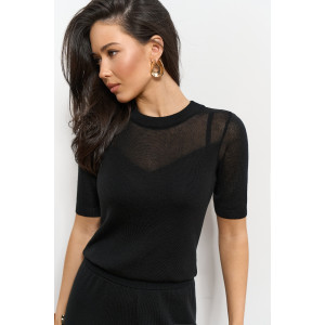 Футболка "Нонна" черного цвета