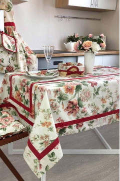 Святкова скатертина «Глорія» з принтом-троянди