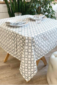 Праздничная скатерть «Лофт»