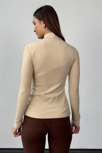 Класичний гольф «Балада» бежевого кольору Класичний гольф «Балада» бежевого кольору