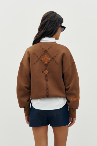 Світшот «Нікола» коричневого кольору Світшот «Нікола» коричневого кольору