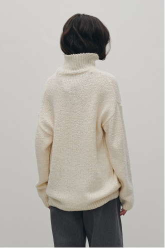 Свитшот «Тінора» молочного цвета Свитшот «Тінора» молочного цвета