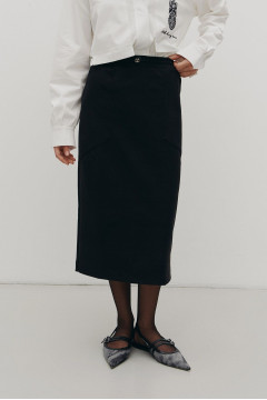 Black Maine skirt