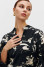 Сорочка «Джульєтта» чорного кольору з бежевим принтом