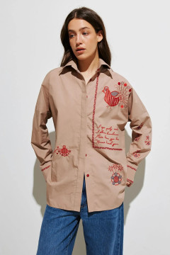 Рубашка «Українська пава» коричневого цвета с красной вышивкой