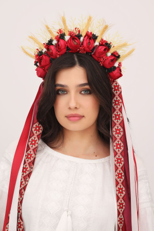 Red "Bright Dream" wreath