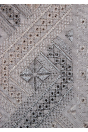 Вышиванка "Путь" с вышивкой серо-бежевого цвета