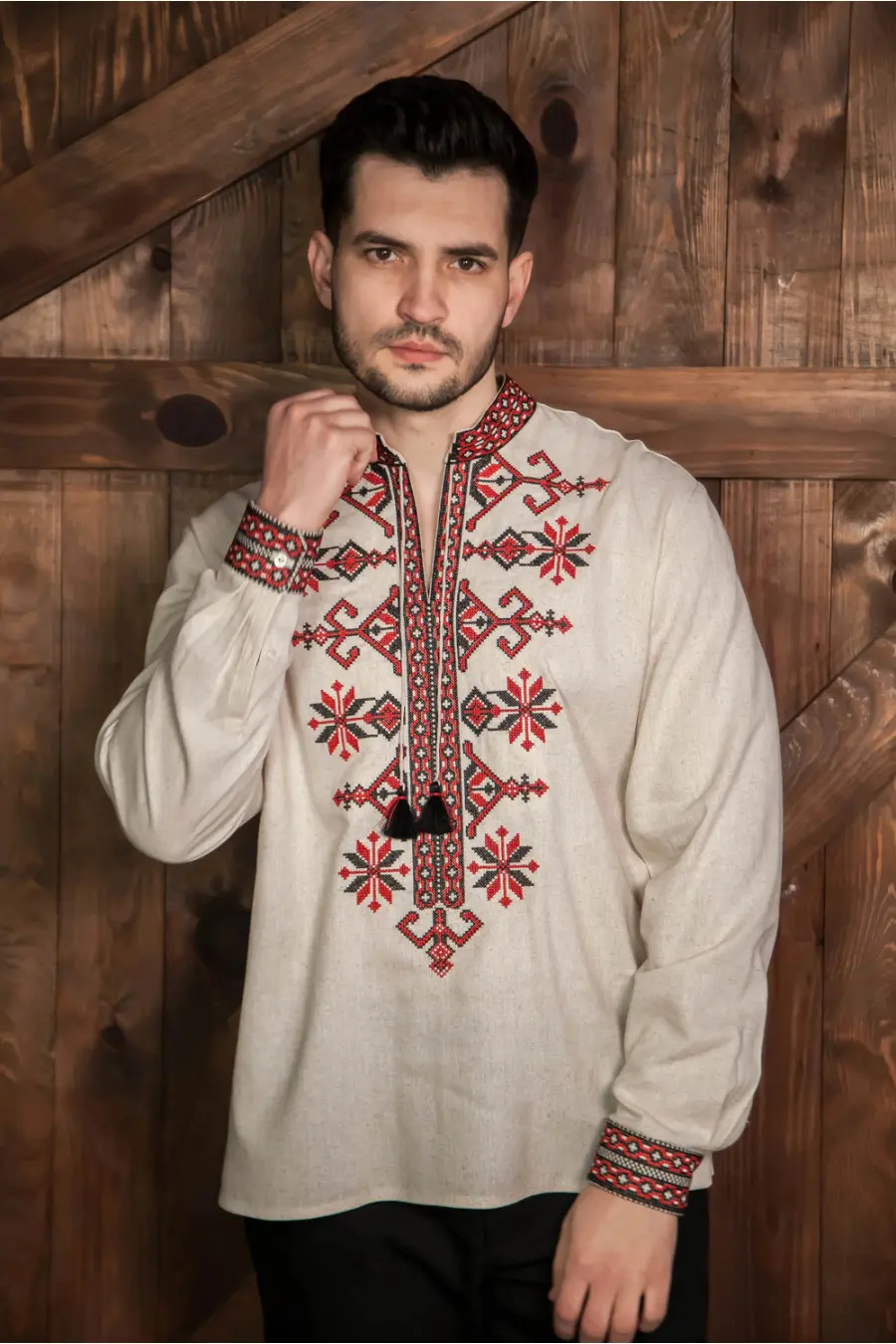 Men's embroidered shirt 