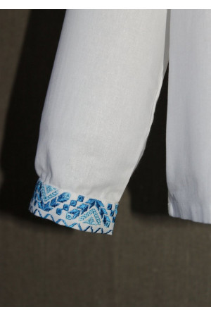 Вышиванка для мальчика "Любомир" с вышивкой голубого цвета