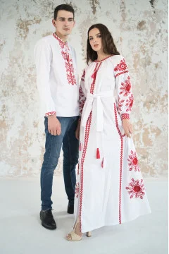 Embroidered set for a couple 