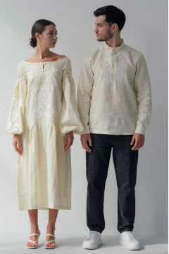 Embroidered set for a couple 