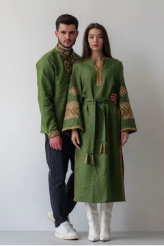 Embroidered set for a couple 