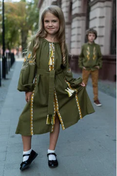 Girl's dress 