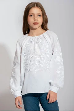 Embroidered shirt for girls 