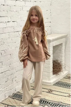 Costume for a girl "Native Ear of Corn" brown with milk