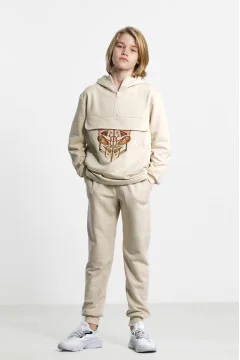 Embroidered costume for a boy 