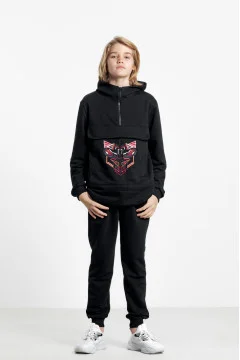 Embroidered costume for a boy 