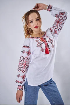 Вишиванка «Верховина» білого кольору